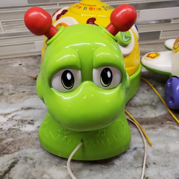 V-Tech Spina and Grin Snail And Fly and Learn Airplane - Picture 7 of 16